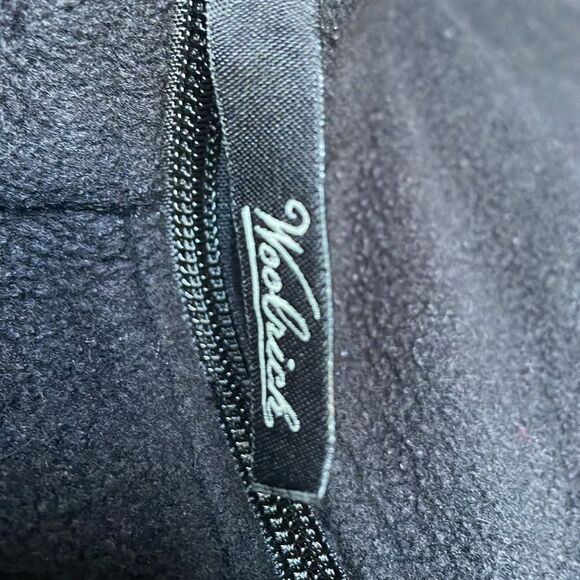 Woolrich Women’s Black Full Zip Fleece Vest W/Pockets & Logo (Size: XL) - Picture 6 of 13